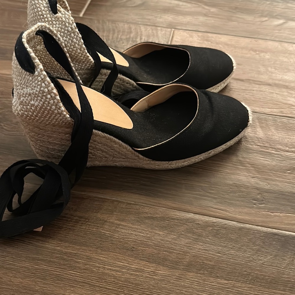 Castaner black tie up wedge